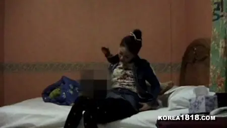 Home Sex mit einer betrunkenen koreanischen Frau