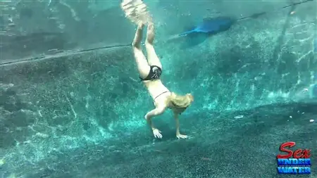 Samantha Unterwasser zeigte ihren Körper