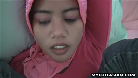 Sex Tourist startete mit Muslim in Jeans telefonisch